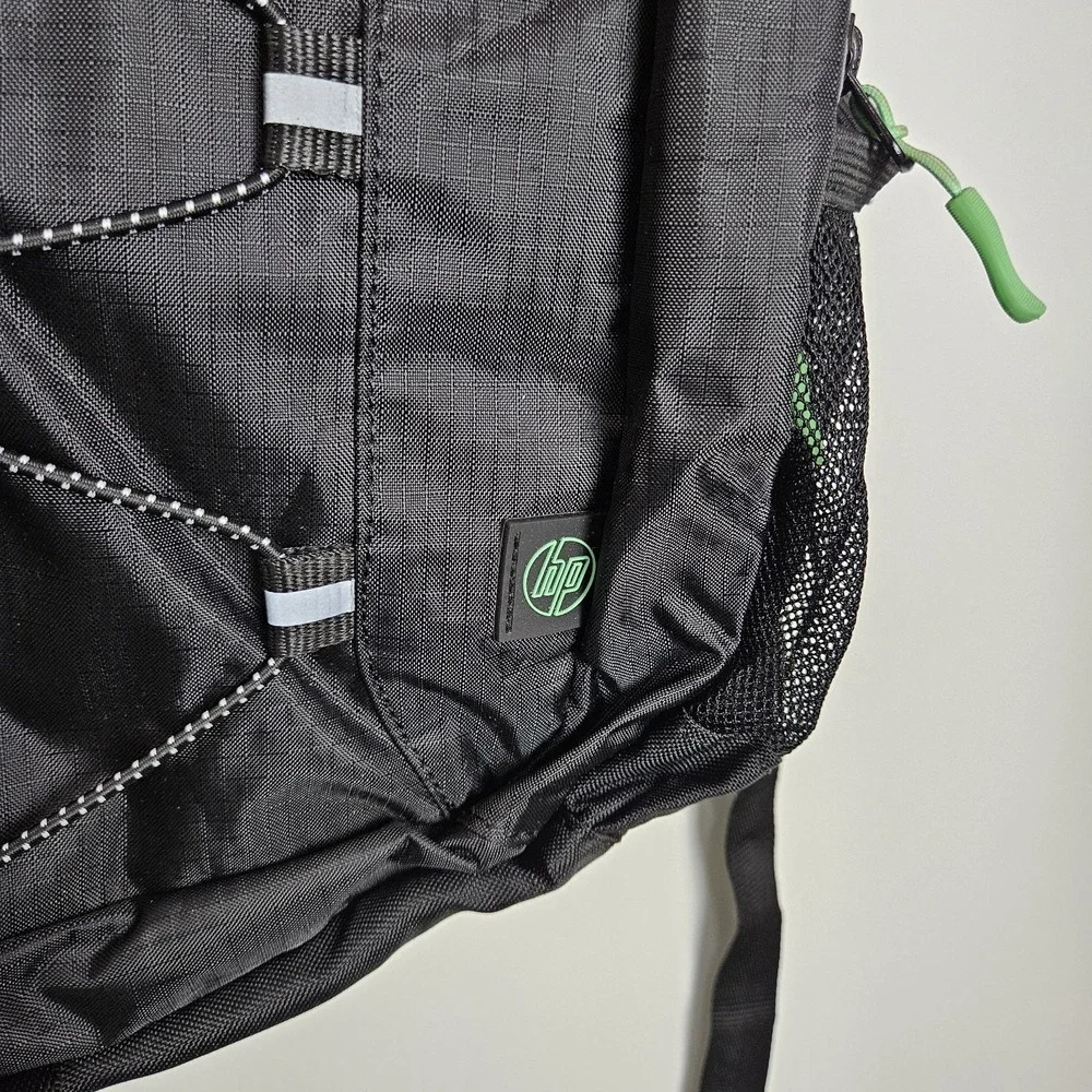 HP 15.6″ Active Backpack Black Mint Green Padded Straps‎ Interiors Dividers Zip